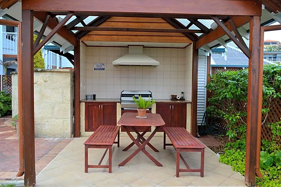 Dolphin Lodge Albany - Self Contained Apartments at Middleton Beach