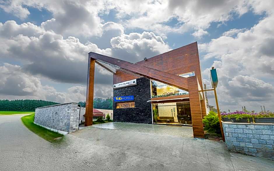 FabHotel Sholas Residency I - Nr. Rose Garden