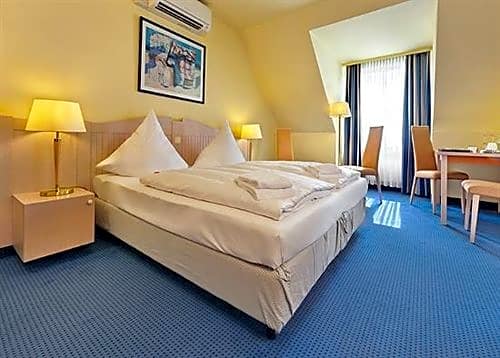 Tryp By Wyndham Luebeck Aquamarin