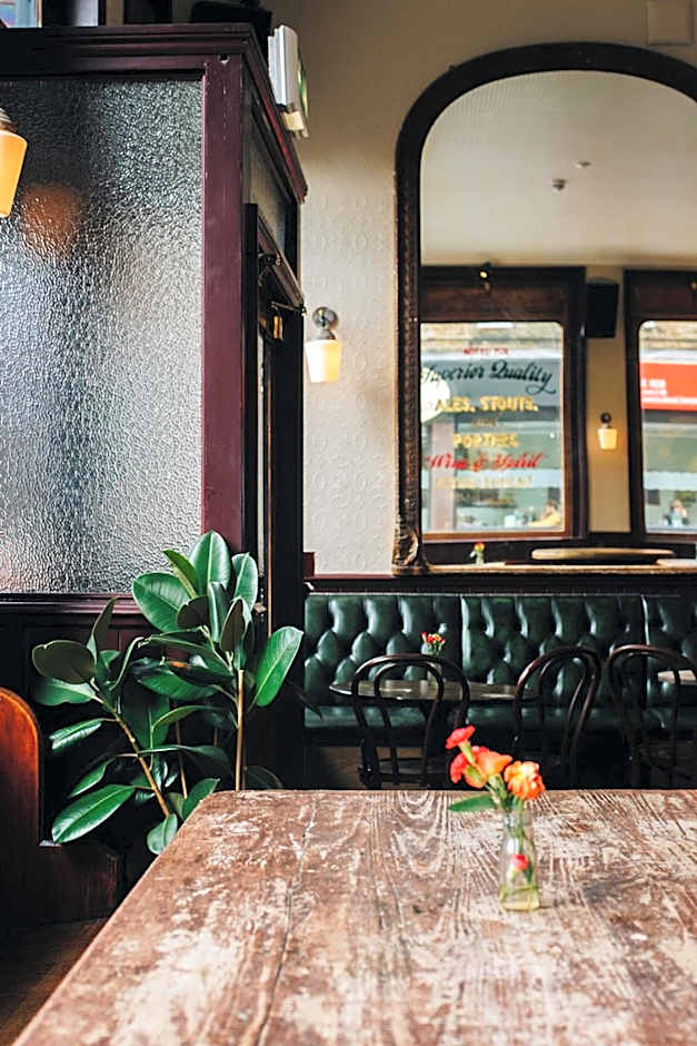 Camden Enterprise Hotel