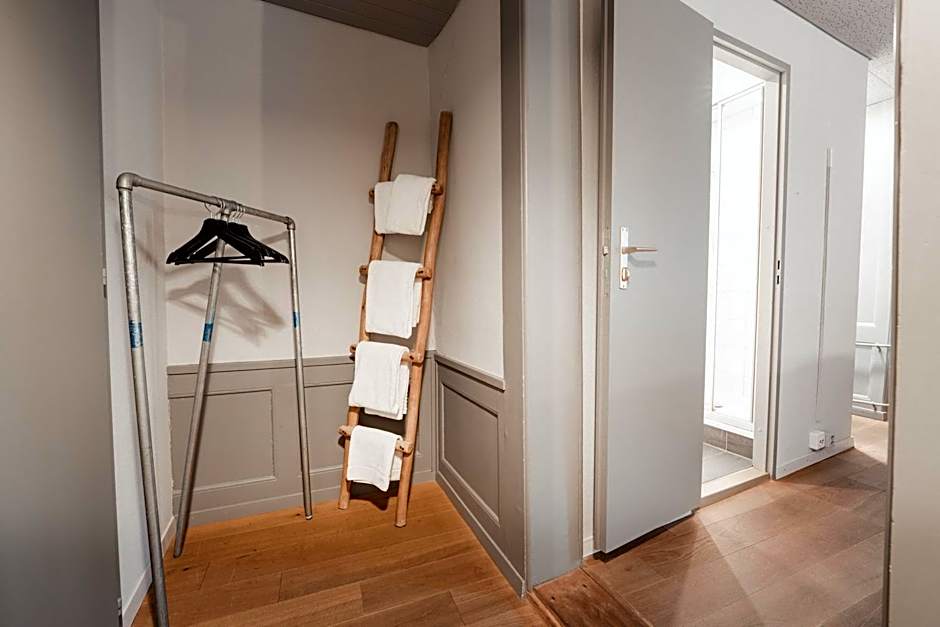 No8 Boutique Hotel - self check in