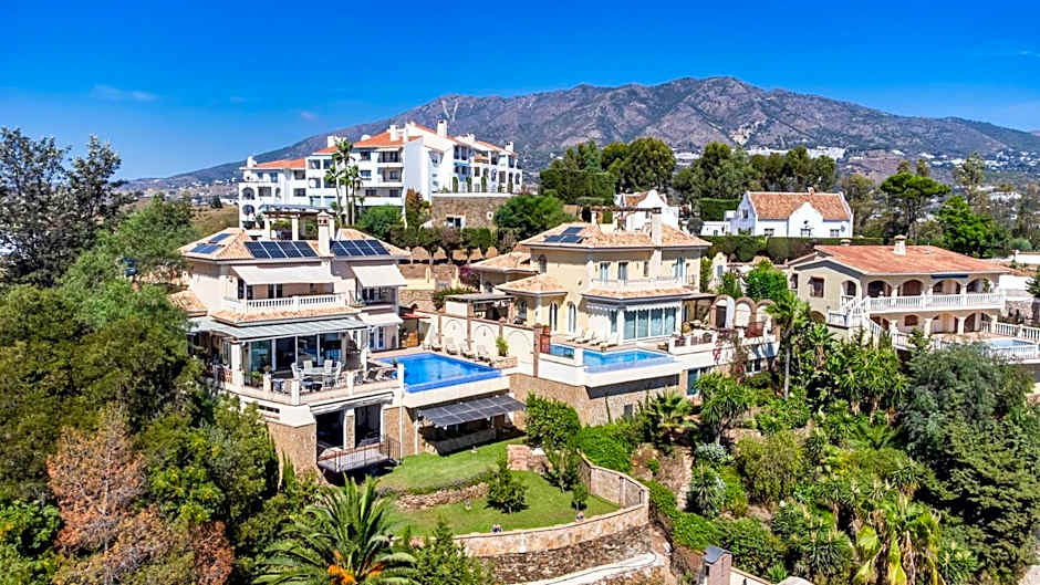 Stunning Infinity pool mansion in Mijas by Costarentals - Ref 85