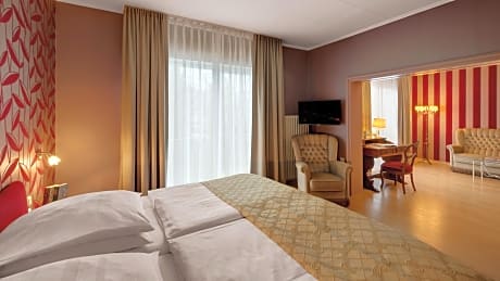 Superior Family Room