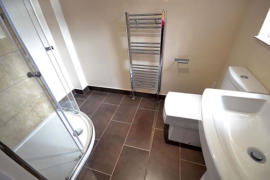 Premier Lodge Central