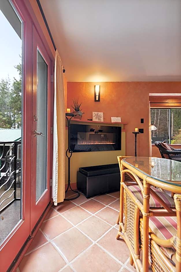 Salt Spring Carriage House B&B