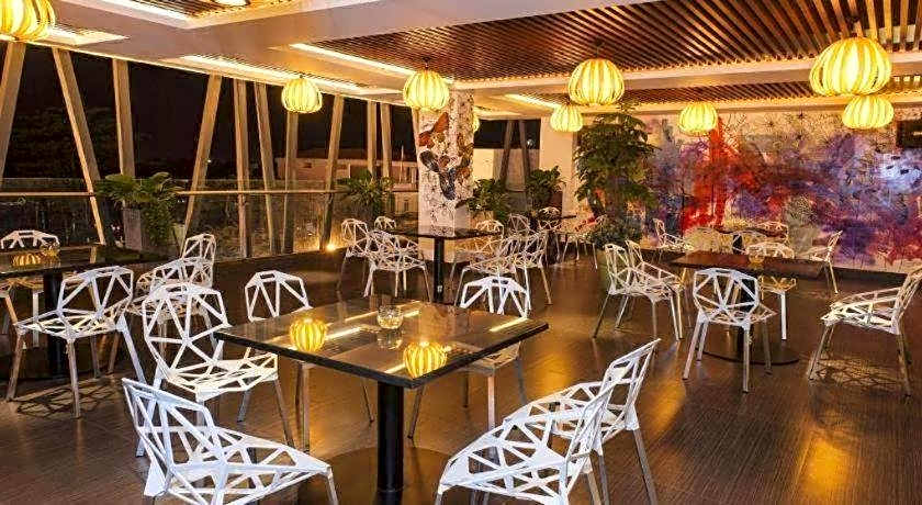 The Iris Signature Hotel and Spa