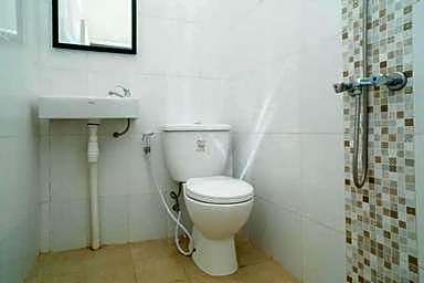 Hartono Inn Seturan Mitra RedDoorz