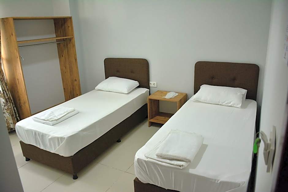 Yesilyurt Otel – Antalya, NJ
