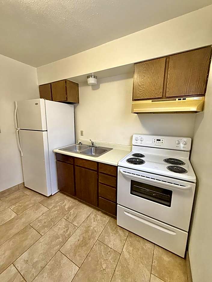 Super 8 by Wyndham Salina/Scenic Hills Area