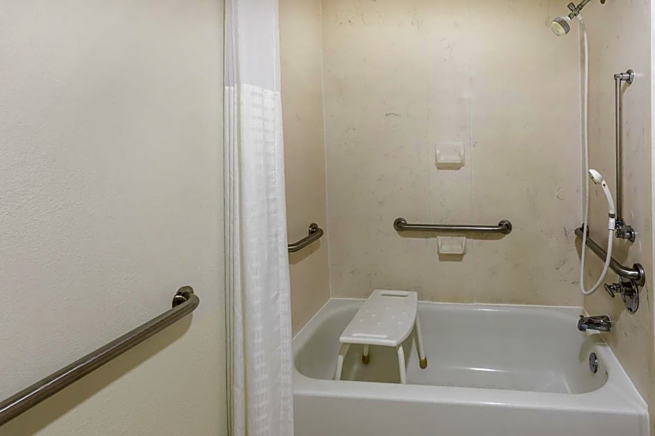 Baymont by Wyndham Orangeburg North