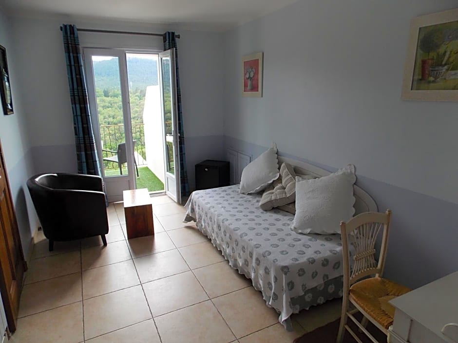 Au Relais Provencal