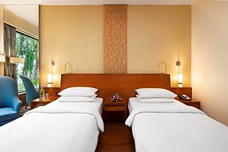 Twin Room with Pool View