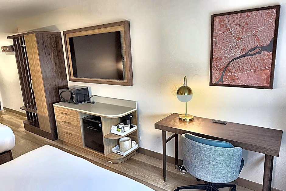 Radisson Hotel Detroit Metro Airport