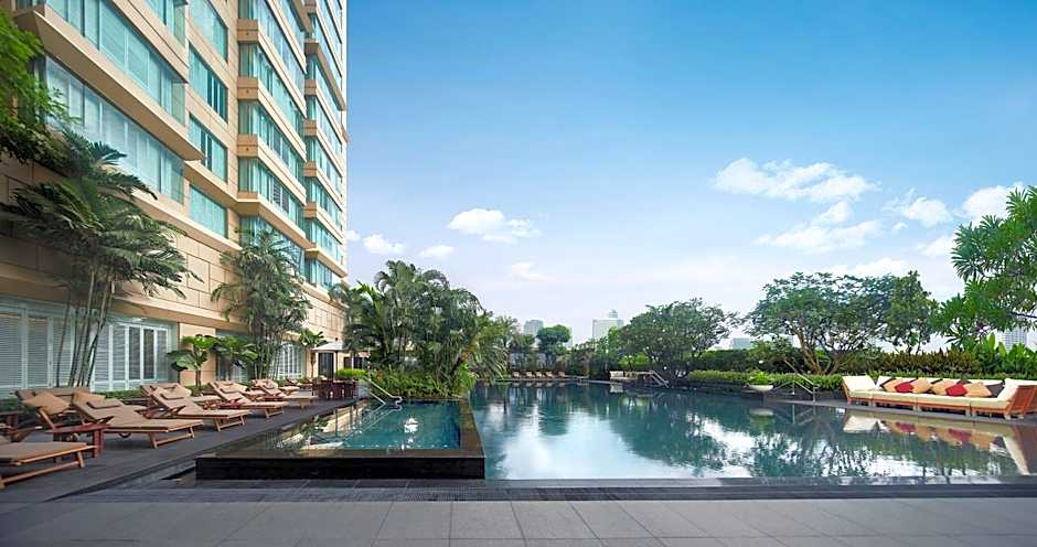 Grande Centre Point Ratchadamri Hotel And Residence