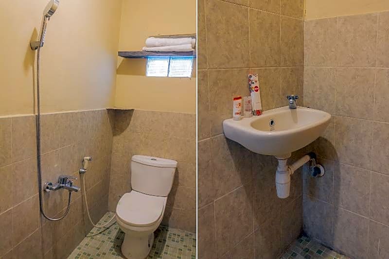 OYO 789 Pelangi Guest House