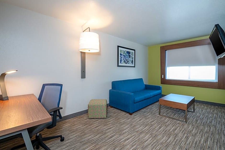 Holiday Inn Express Hotel & Suites Elkins