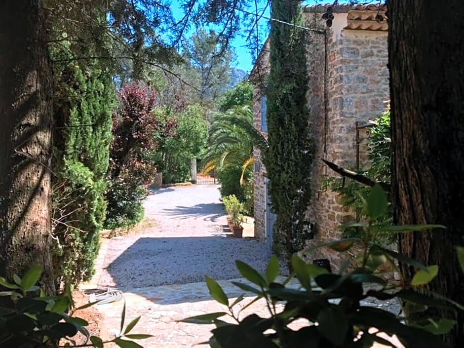 Family Apartment, 2-6 People, In Provenve