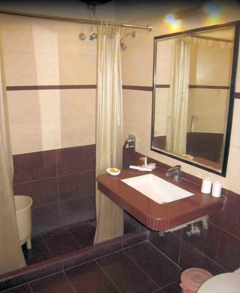 Hotel Cj International