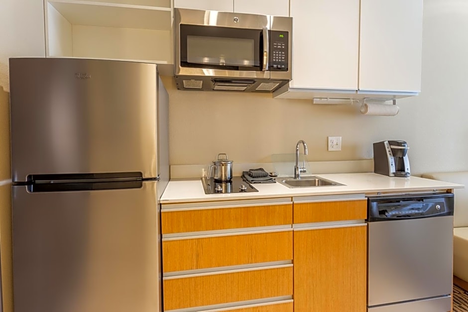 Candlewood Suites Fargo By IHG
