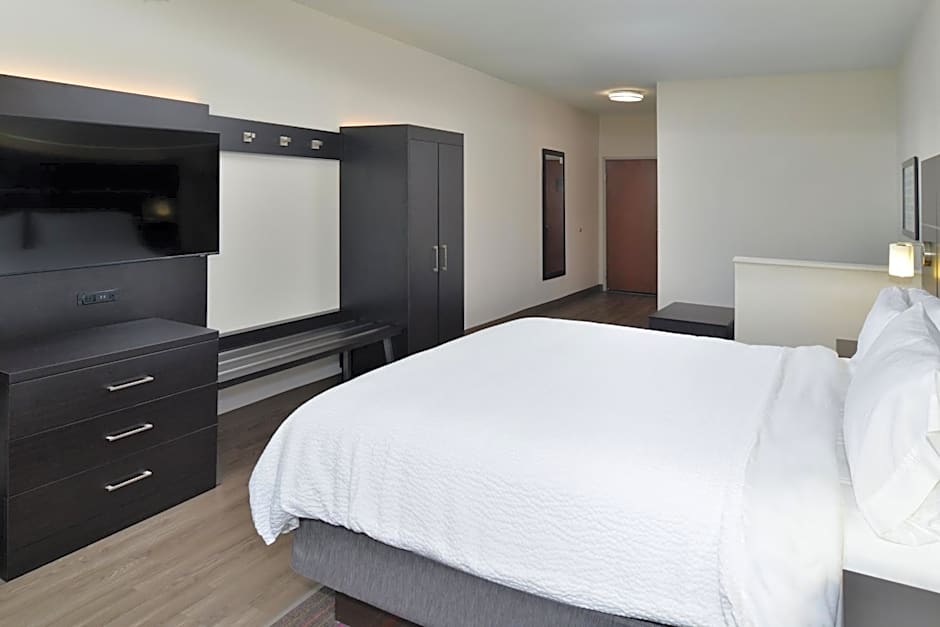 Holiday Inn Express Hotel & Suites Carthage By IHG