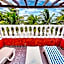 Beachfront Casa Maya Lodge