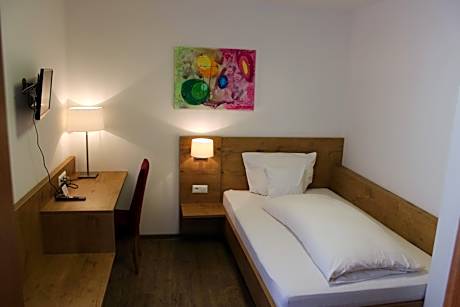Budget Single Room