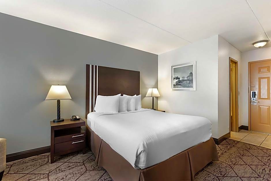 Best Western Plus Longbranch Hotel & Convention Center