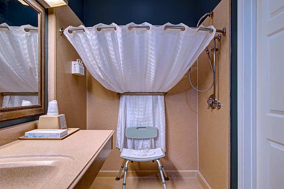 Weslaco Inn by Capital O Near Mercedes