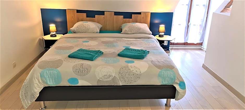 Gîte La Belle Aventure avec piscine et jacuzzi