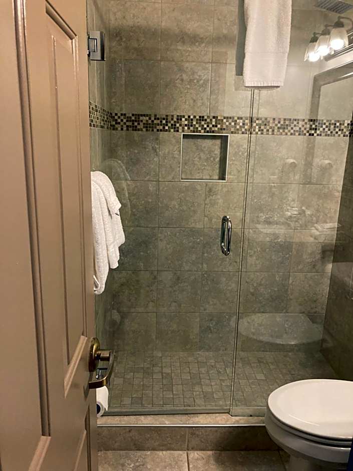 Ashley Quarters Hotel Airport-Cincinnati