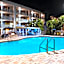 Spark by Hilton Sarasota Siesta Key Gateway