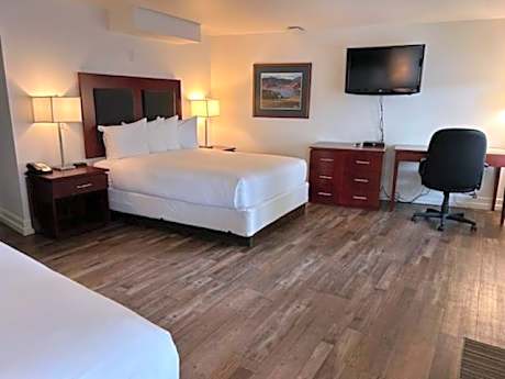 Queen Room with Two Queen Beds - Accessible/Non Smoking