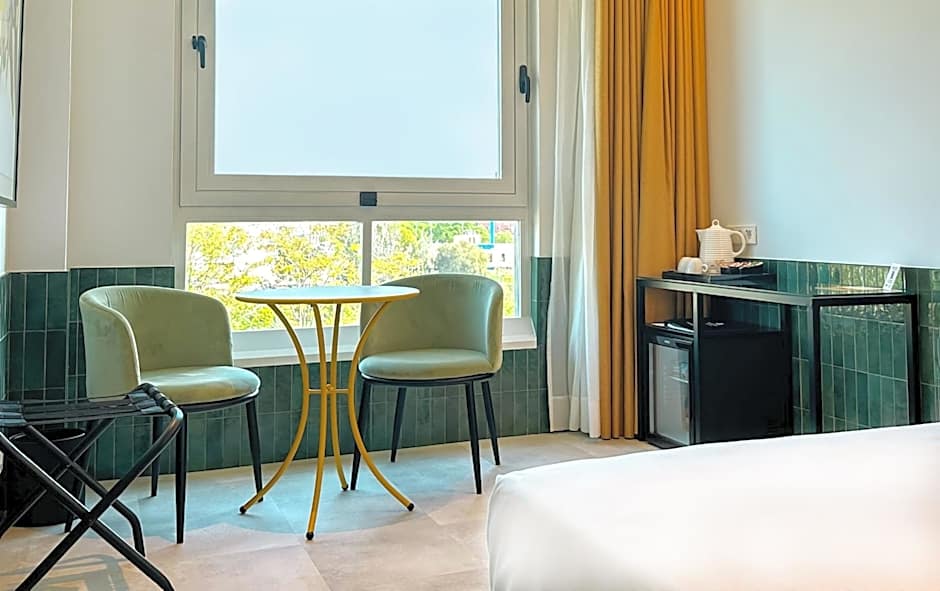 Ribera De Triana Hotel