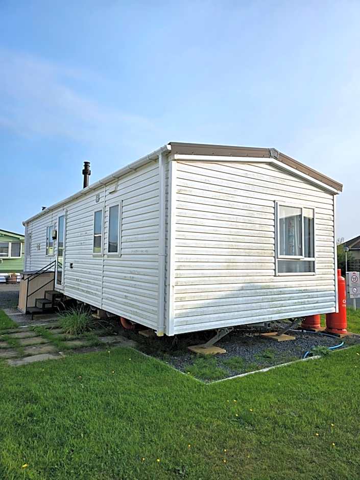 Caravan 4 - Cambrian Coast Caravan Park