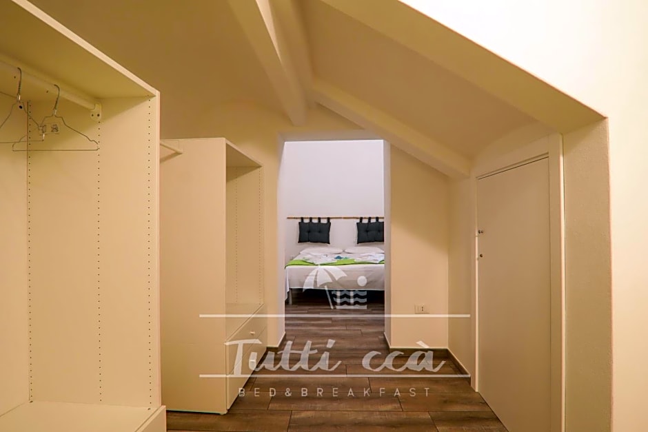 Tutti ccà Airport Rooms