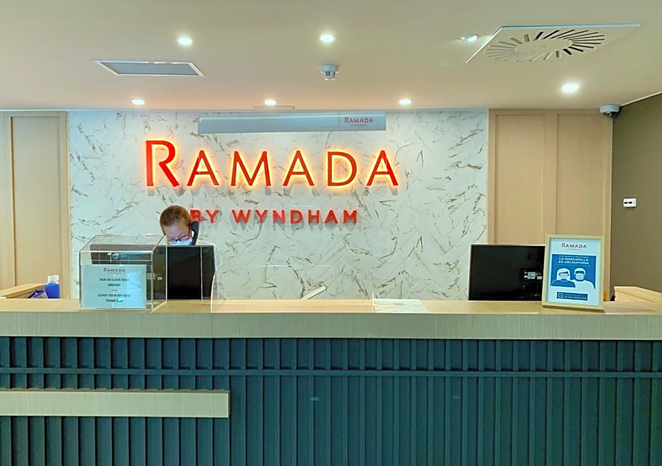 Ramada by Wyndham Valencia Almussafes