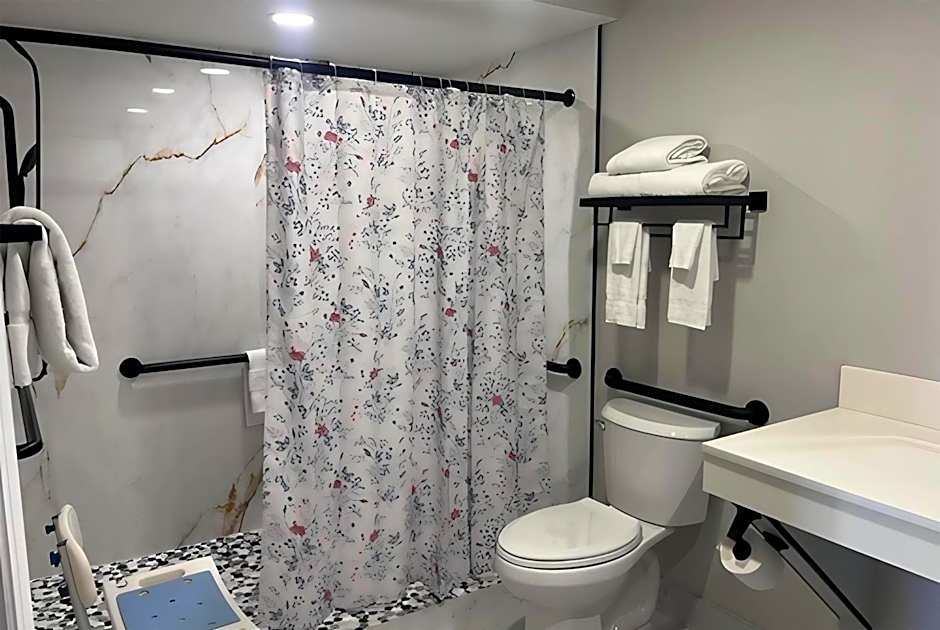 Travelodge by Wyndham Suites St Augustine