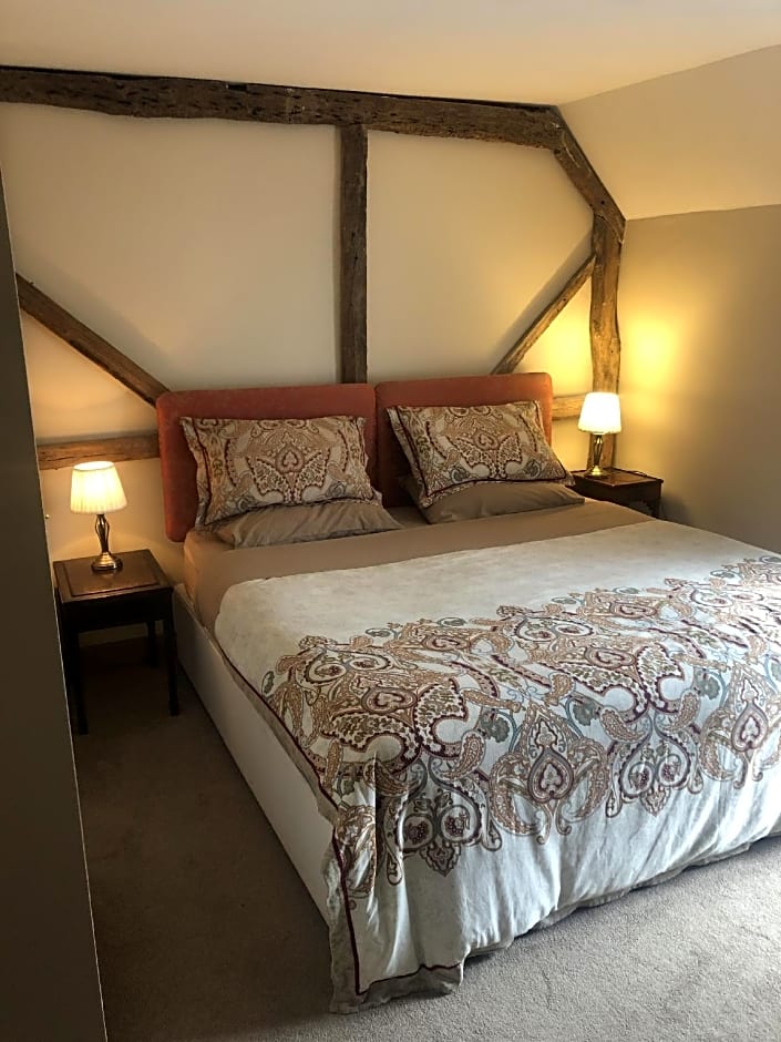 Sir Alfred Munnings Hotel