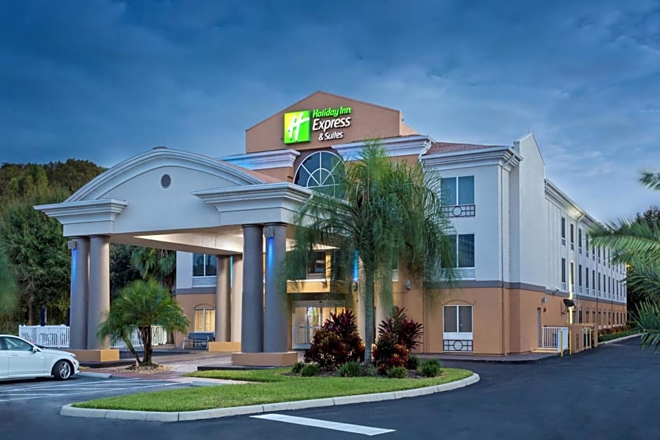 Holiday Inn Express & Suites Tavares