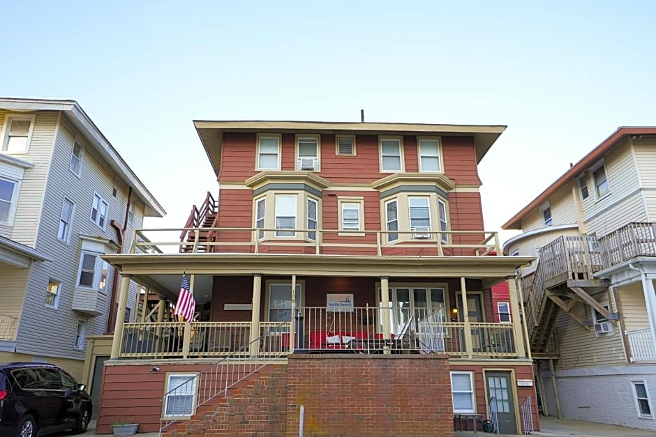 North Beach Hotel