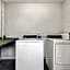 Days Inn by Wyndham Birmingham/West