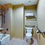 OYO Hotel St Louis Downtown City Center MO
