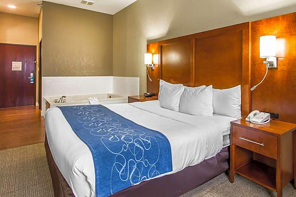 Comfort Suites Mattoon East