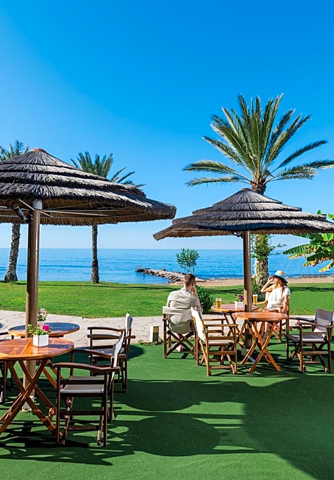 Constantinou Bros Athena Beach Hotel