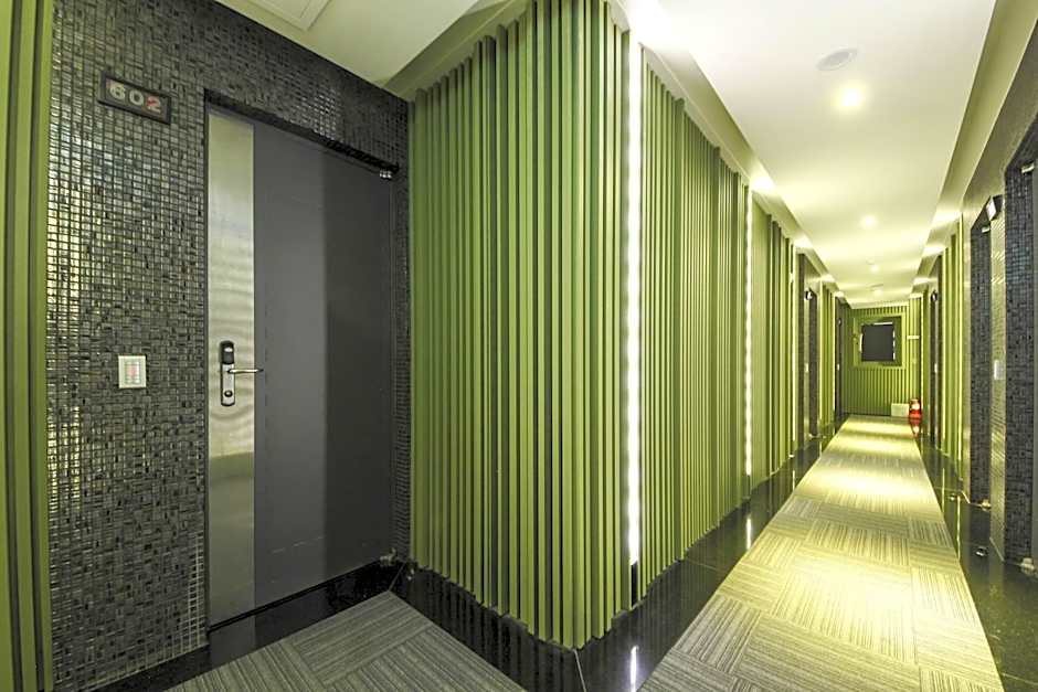Ever Tourist Hotel