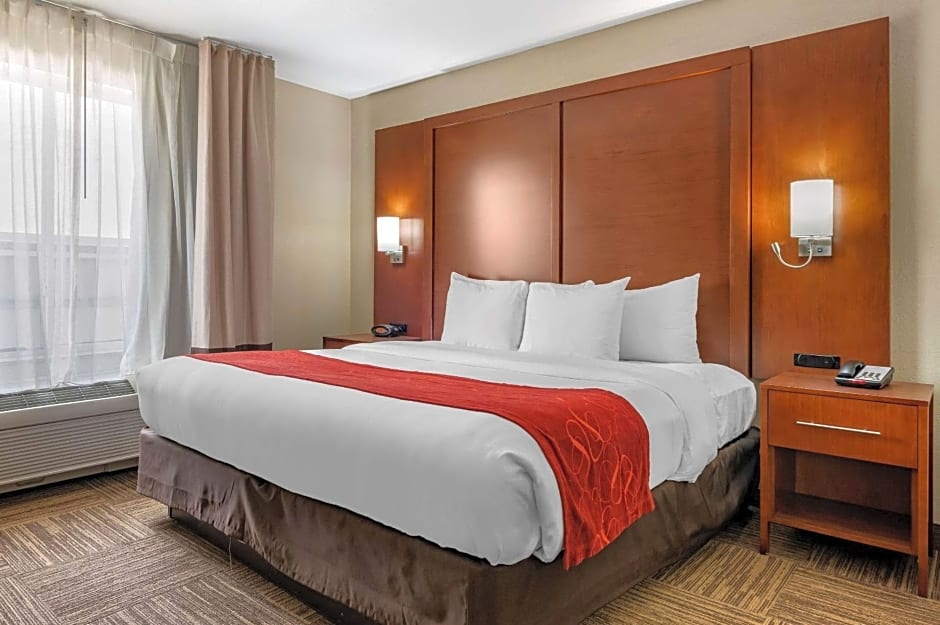 Comfort Suites Urbana Champaign, University Area