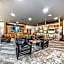 Invermere Inn & Suites