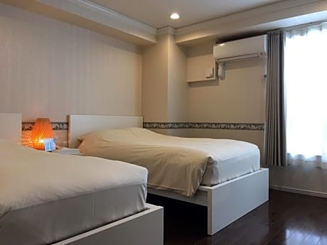 Deluxe Twin Room - Non-Smoking