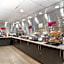 Best Western Plus Commerce Hotel
