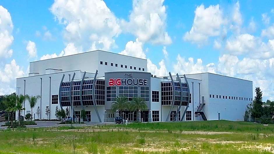 Holiday Inn Express & Suites Tavares By IHG